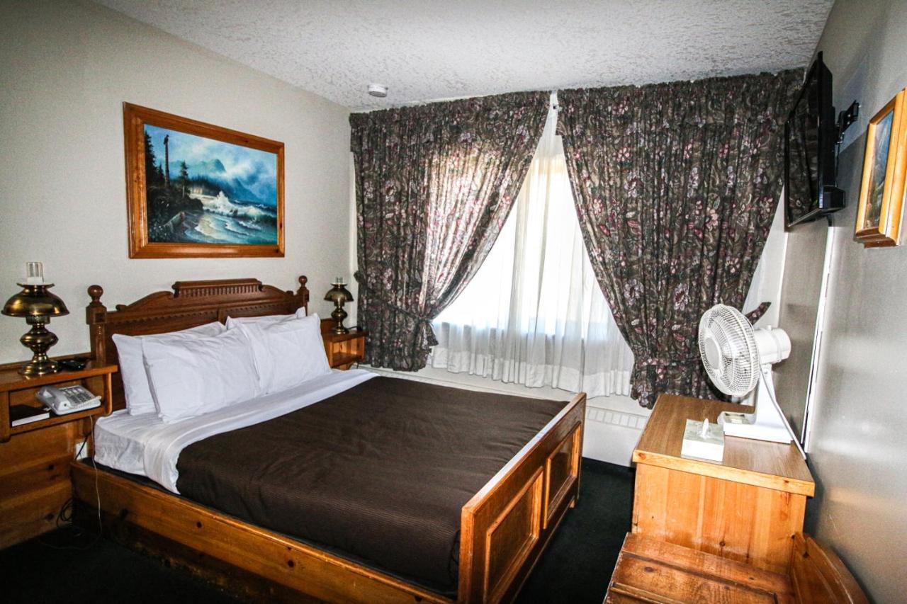 Bighorn Inn & Suites Canmore Exterior foto